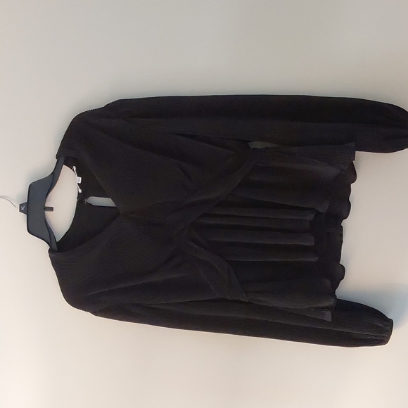 Dr2 Back Blouse - Picture 1 of 5